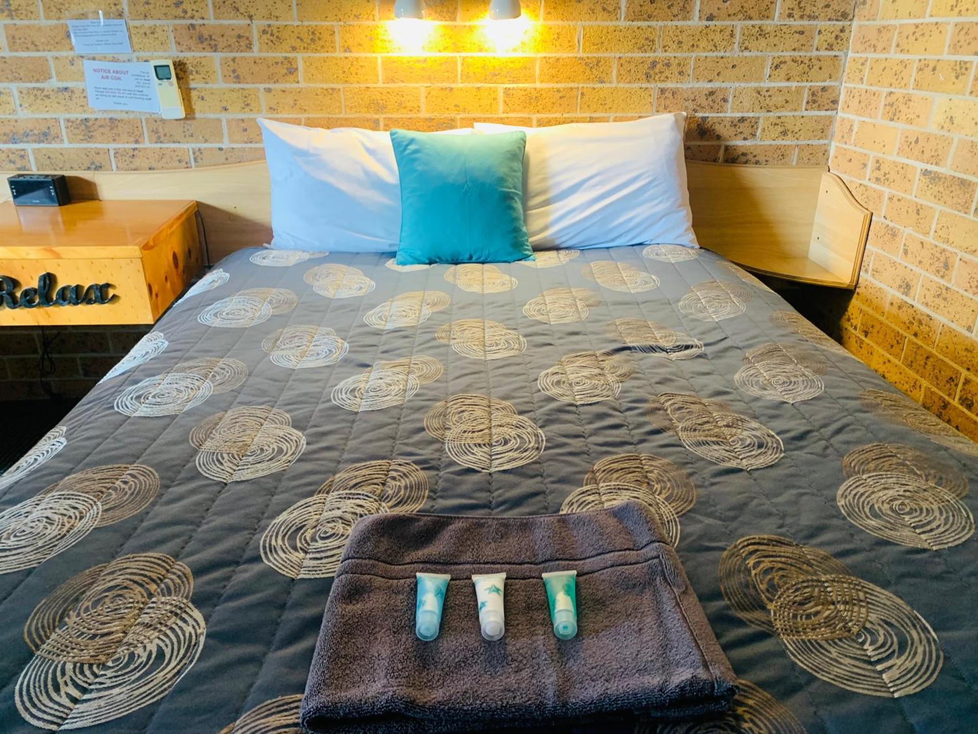 Town And Country Motor Inn Tamworth Exteriör bild